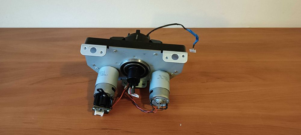 Orygianlna przekładnia z silnikami Logitech G29