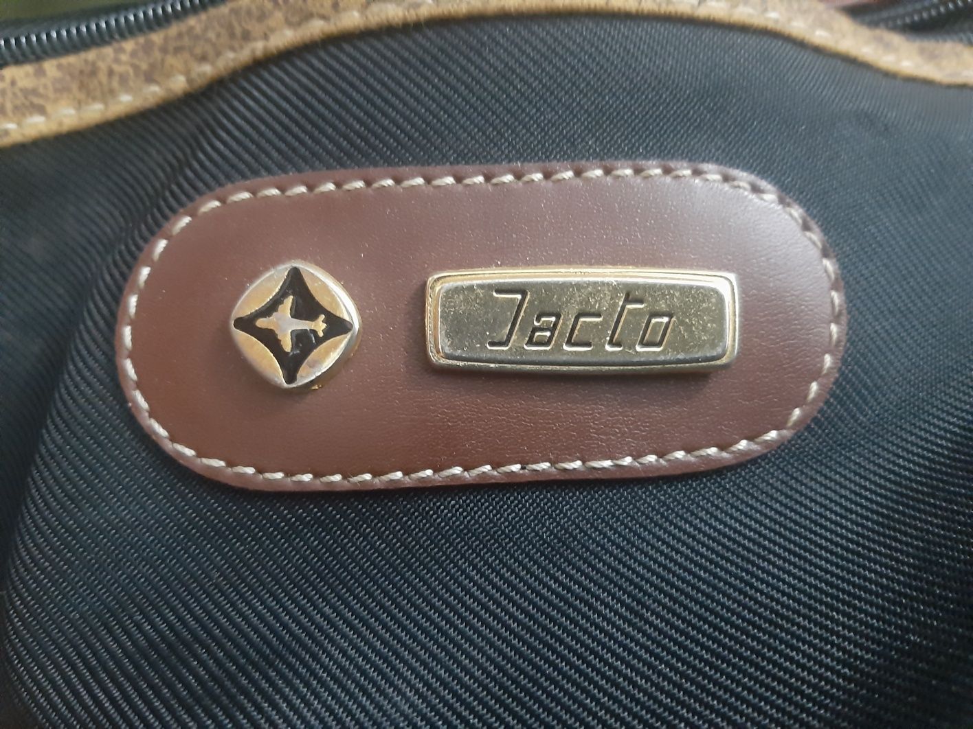 Saco de mão marca jacto
