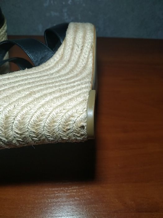 Продам жіночі босоніжки MICHAEL KORS