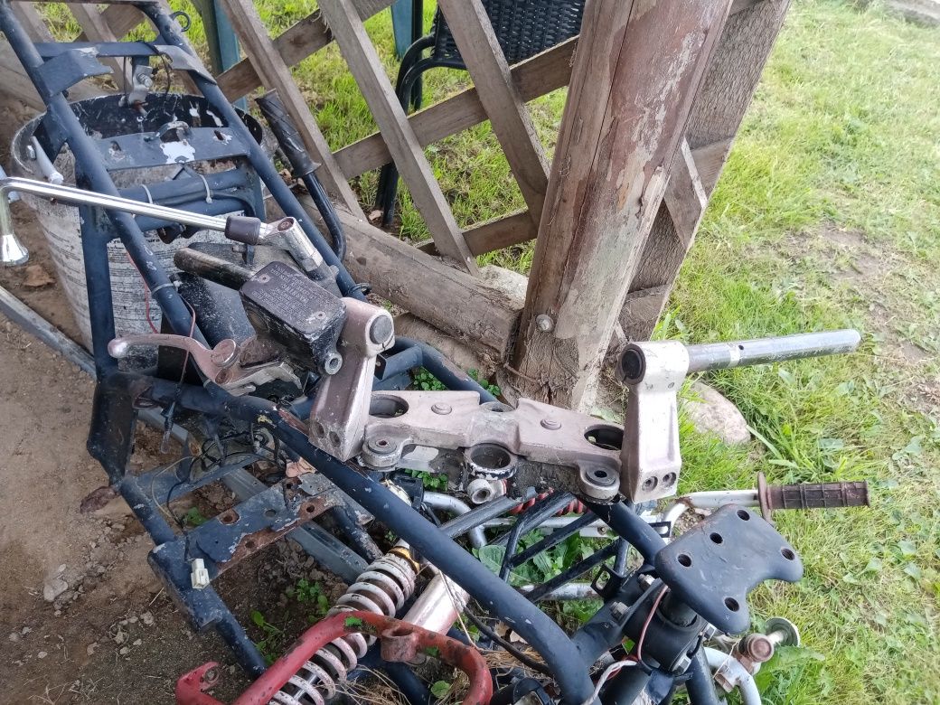 Sprzedam części dla pojazdów dla dzieci kierownica gsxf