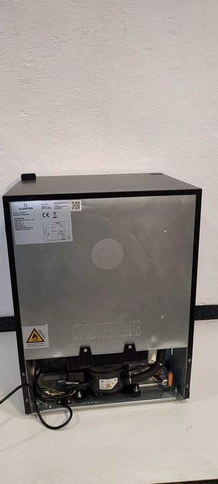 Lodówka szklane drzwi, witryna 60L.  Klarstein   S-297