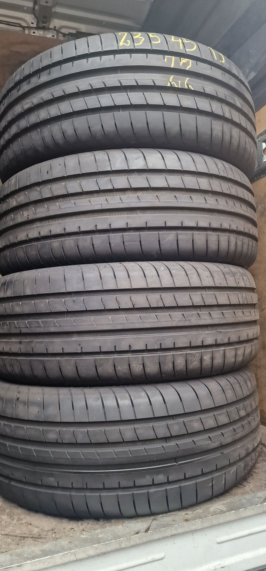 Opony Letnie Nowe-Demo R19 235/45-Goodyar-Montaż-22rok