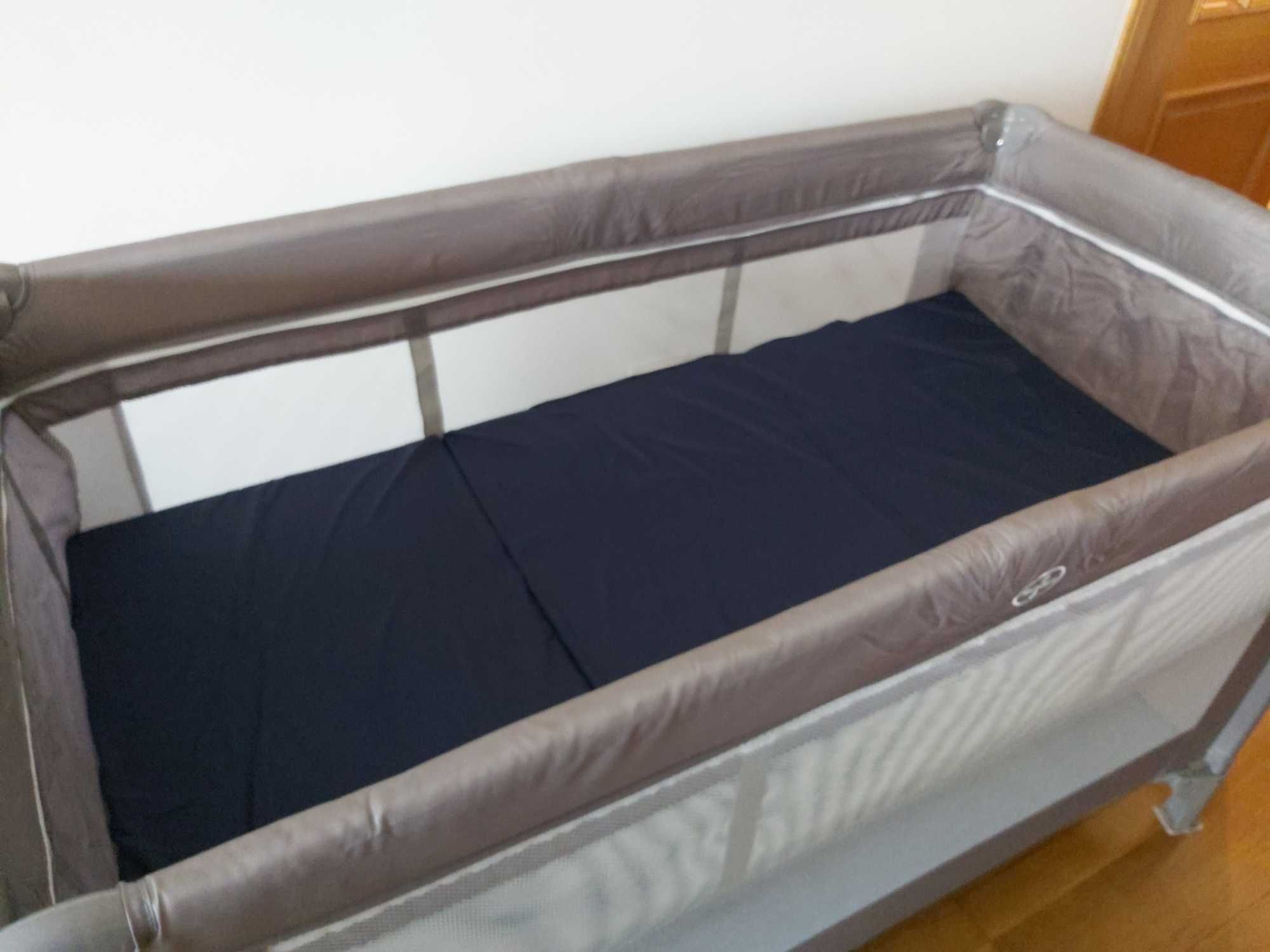 Cama de viagem com conjunto de lençóis NOVA da zippy