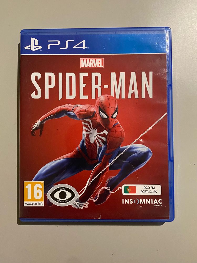 Ps4 branca+2 comandos+6 jogos