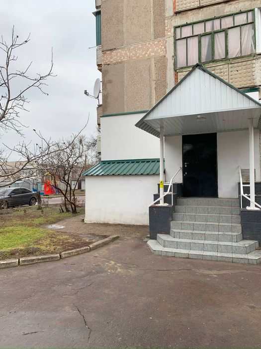 Магазин, кафе, або офіс у центрі! Під будь-який вид діяльності!