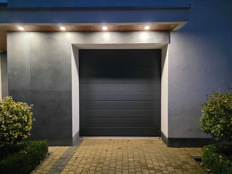 Brama Garażowa segmentowa z automatem