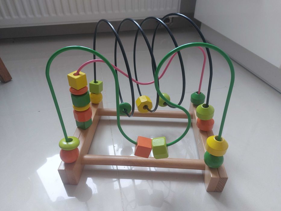 Zabawka drewniana edukacyjna - labirynt