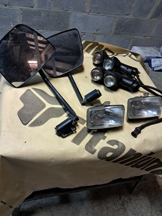 Lusterka,reflektory,kierunki do ciągnika Lamborghini R1 55