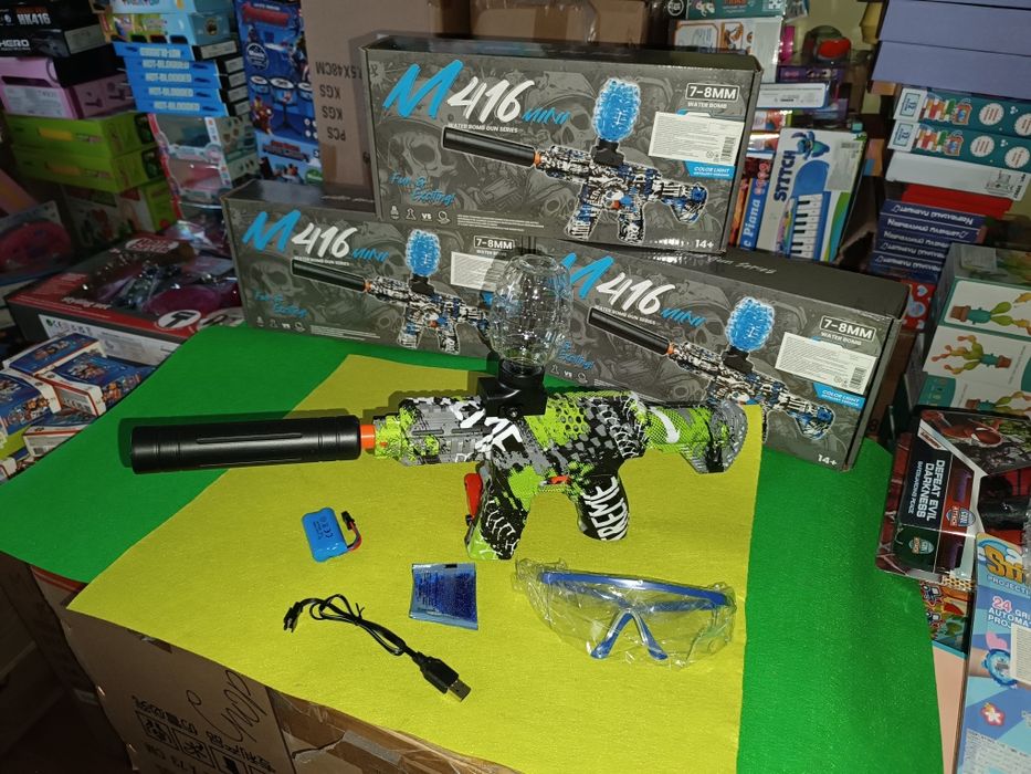Пістолет автомат M416 з орбізами стріляє орбізами глушник акумулятор