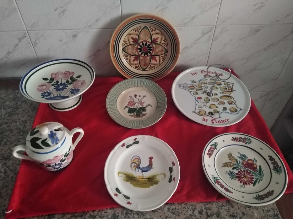Louça vintage decorada