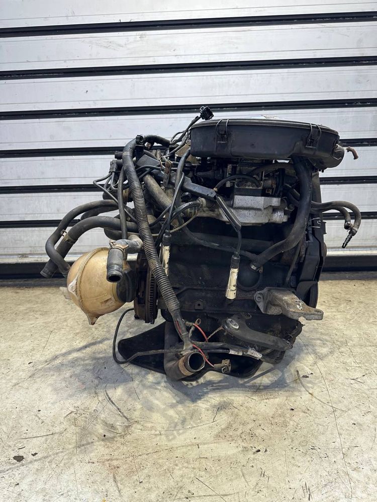 Двигун мотор VW Polo 1.0I AAU
