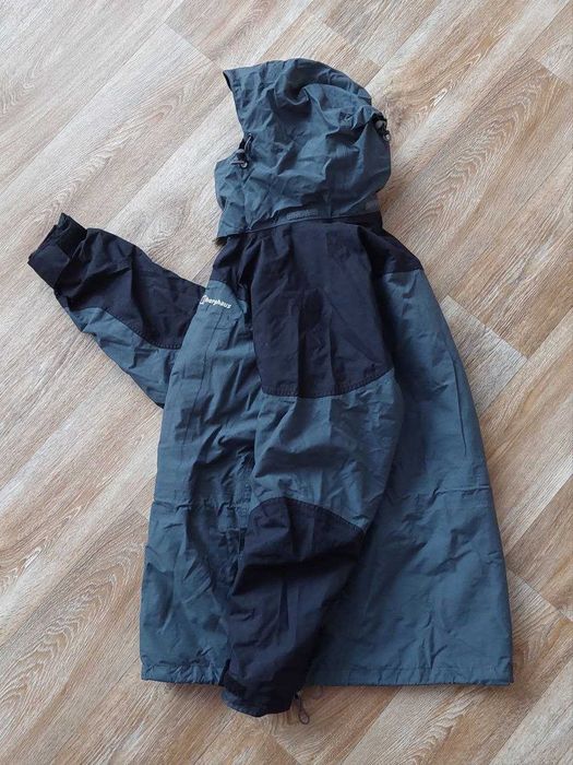 Мужская нейлоновая куртка ветровка Berghaus AquaFoil