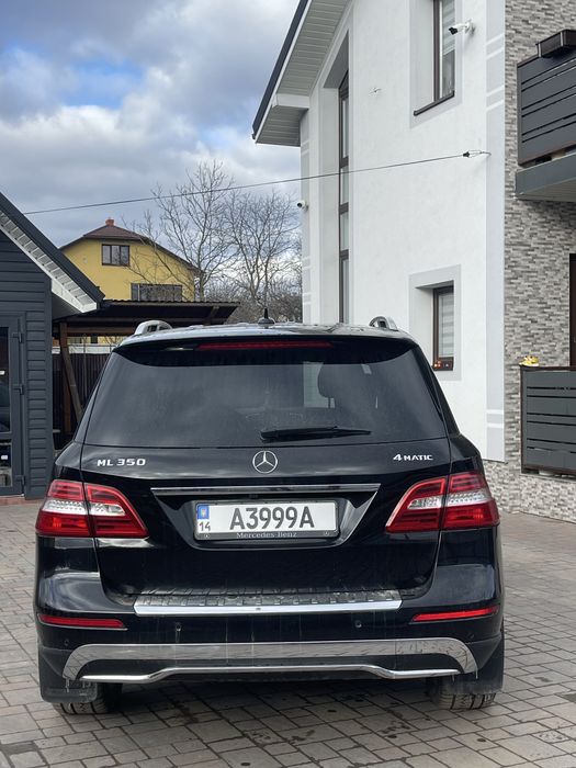 Mersedes-benz M-Class 2012