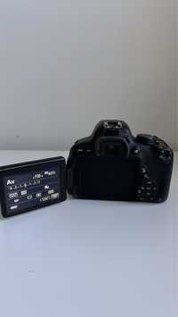 Aparat Canon 700 D