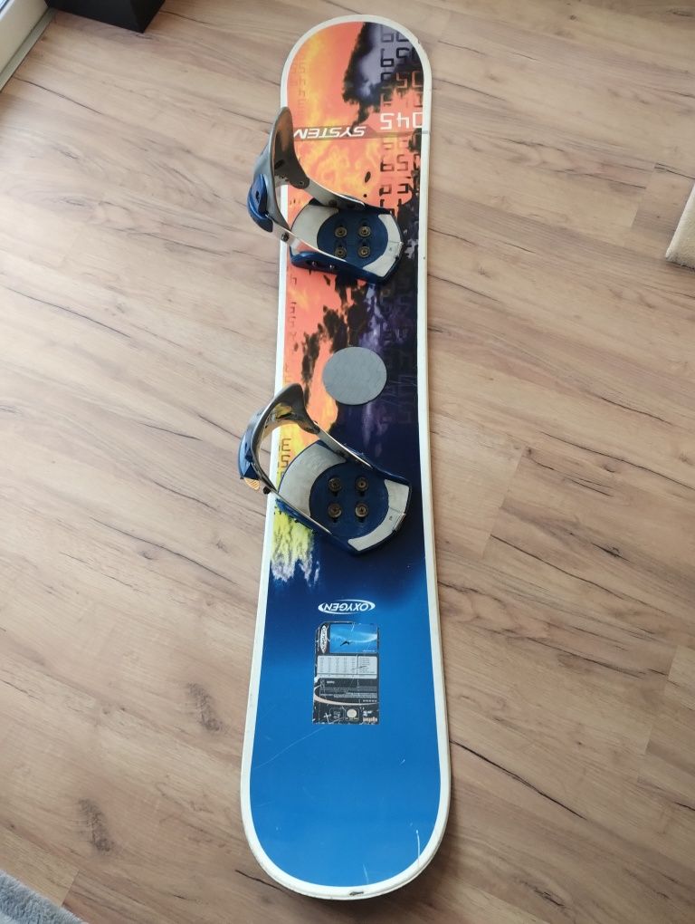Deska snowboardowa z butami