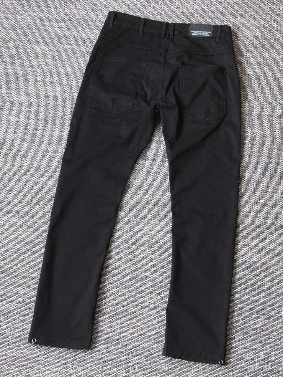 Spodnie Cropp rozmiar 30 slim streetwear workwear