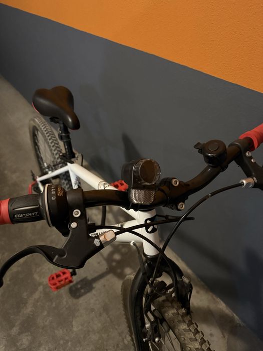 Bicicleta BTT RockRider 300