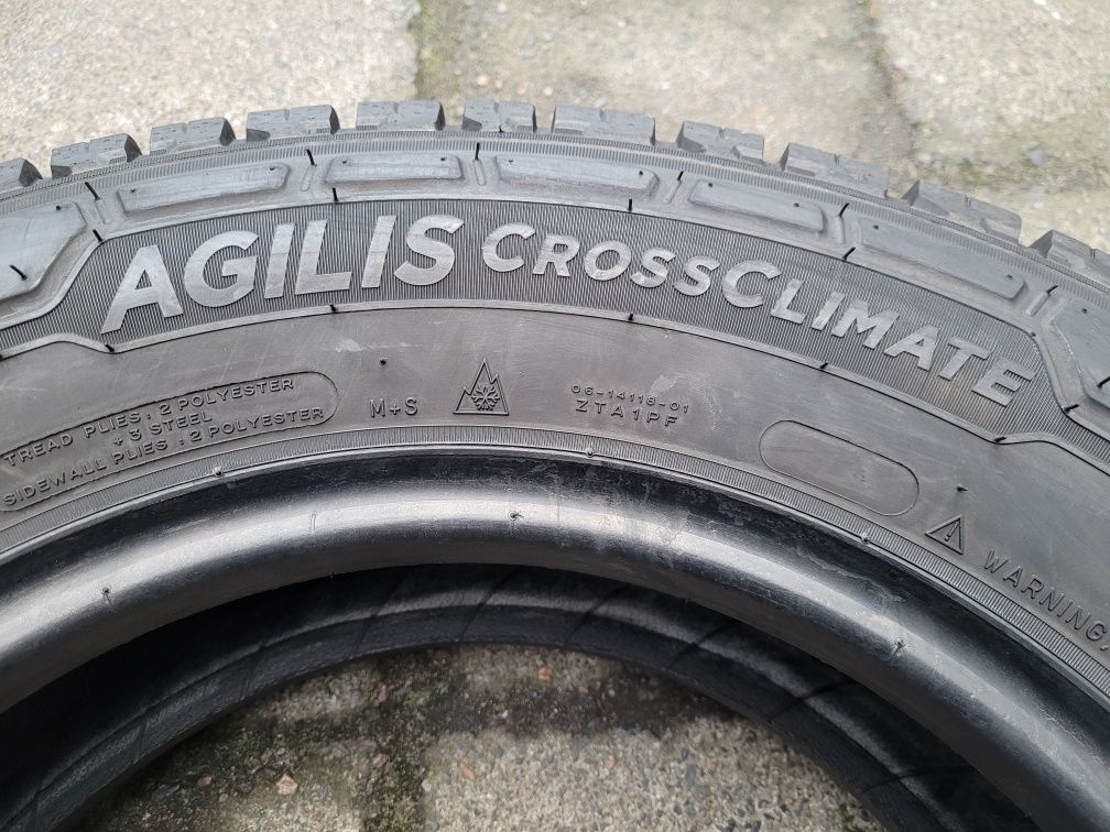 Michelin Agilis Crossclimate 215.75.16C 116/114R 1szt