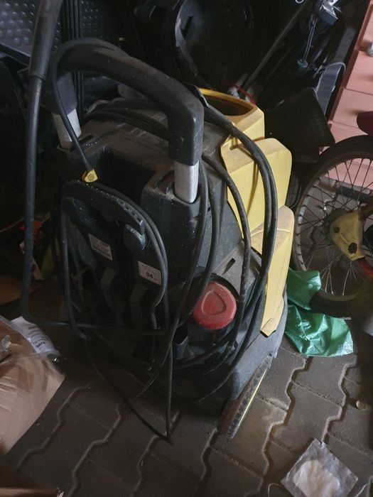 Karcher hds 5/11 ciepła woda 230v
