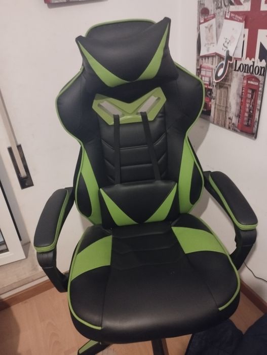 Cadeira gaming muito completa
