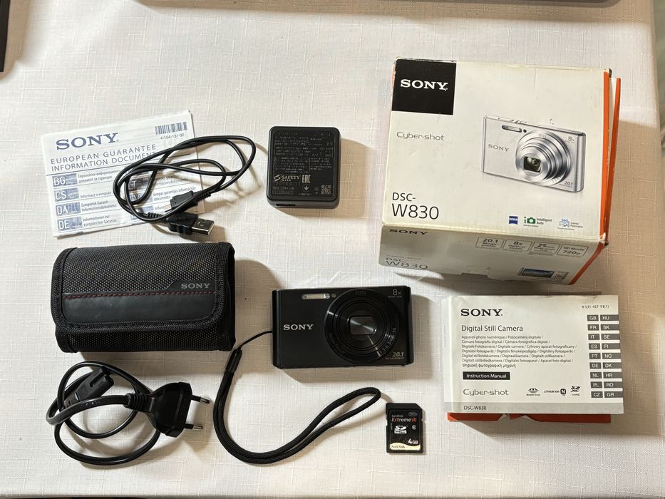 Aparat Sony Cyber-shot DSC-W830 komplet + pokrowiec + karta SD