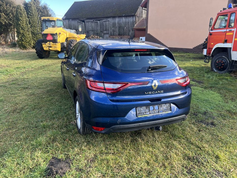 Renault megan IV *benzyna**niski przebieg*