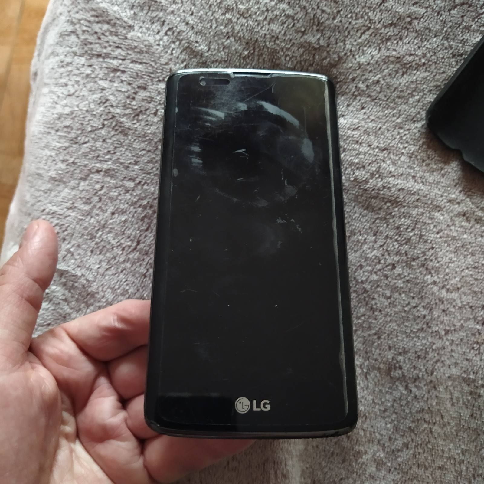 Lg K8 смартфон для дітей пенсіонерів