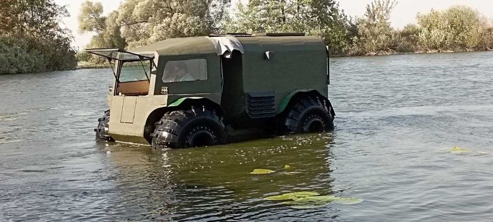 Всюдихід плаваючий.