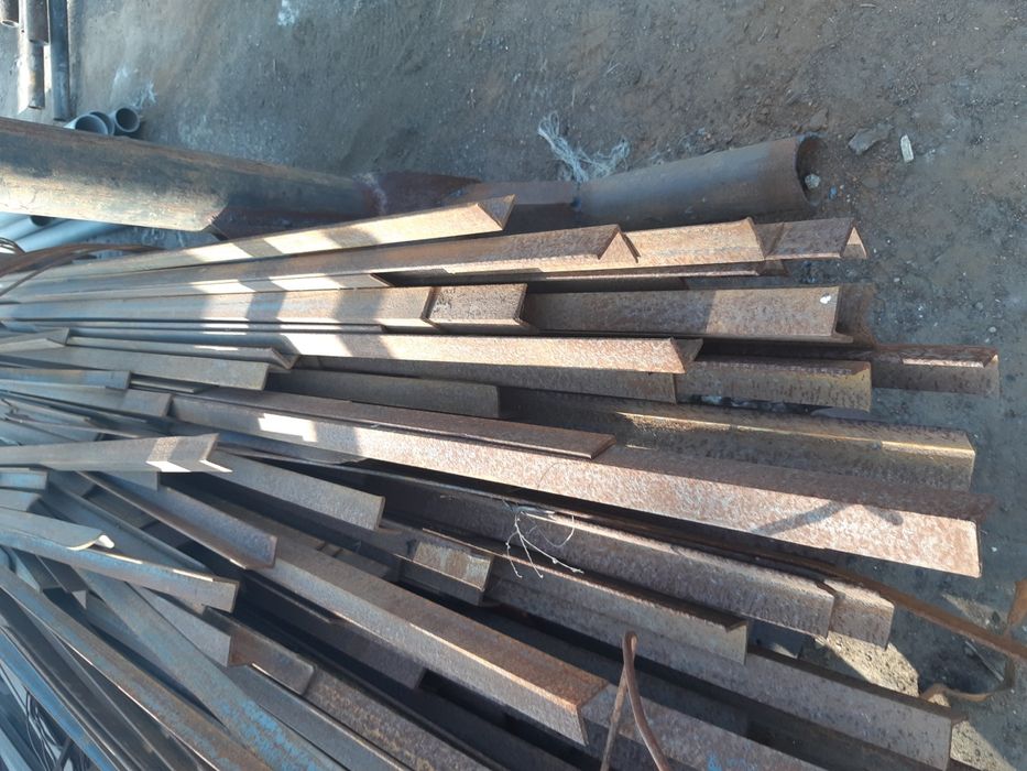 Продам трубу б/у,уголок,швеллер