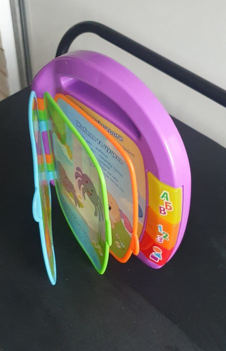 Книжечка з віршиками від Fisher-price