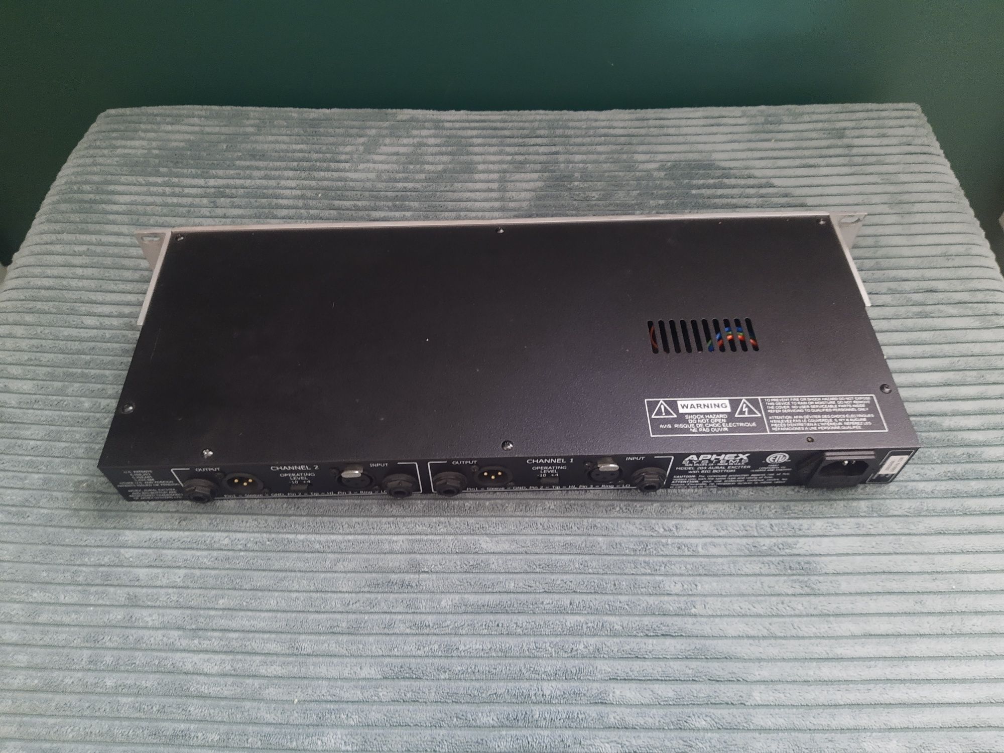 Procesor rack APHEX 204 Aural Exciter & Optical Big Bottom.