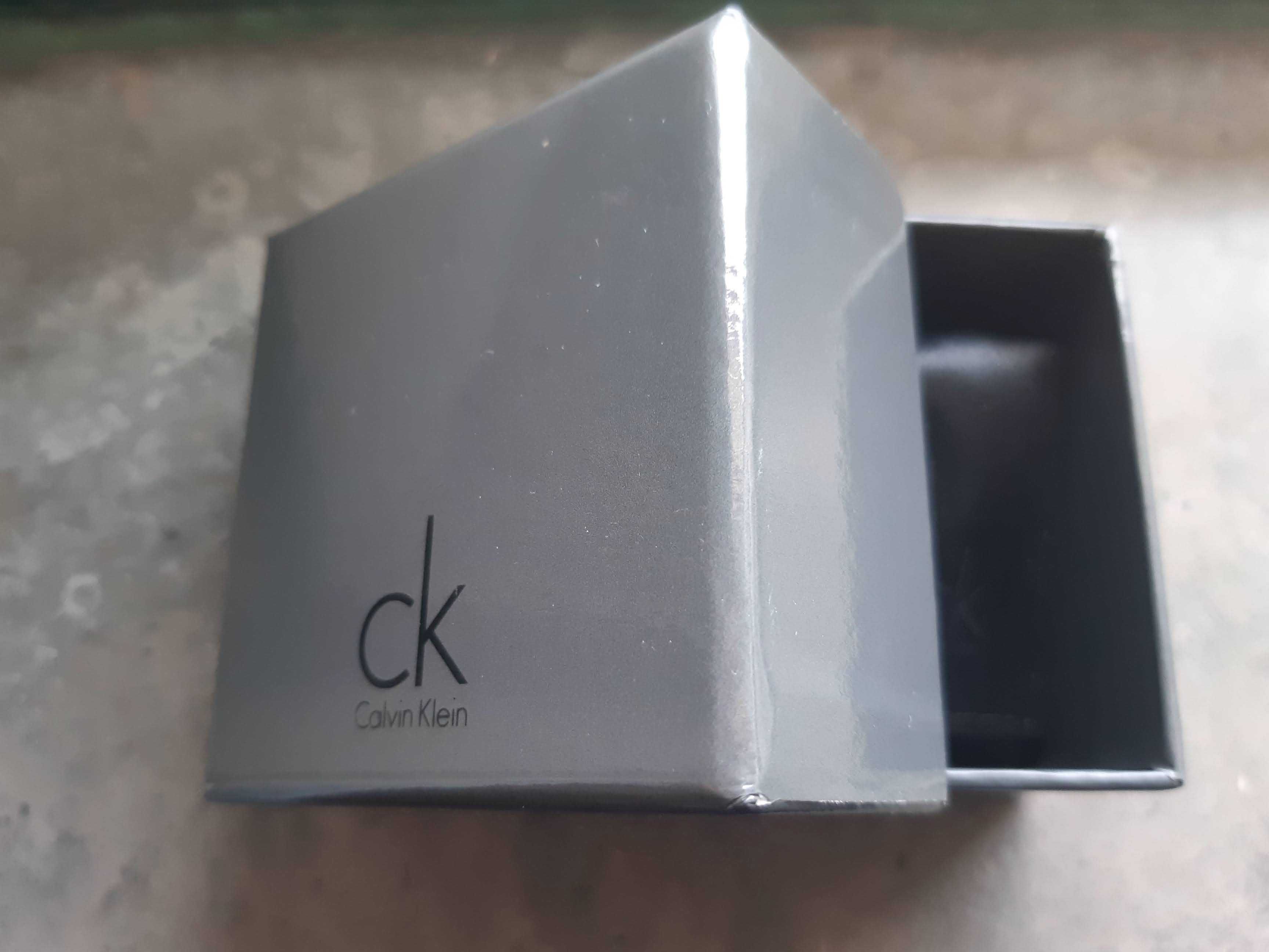 Anel original Calvin Klein, tricolor,n/embalagem original, nunca usado
