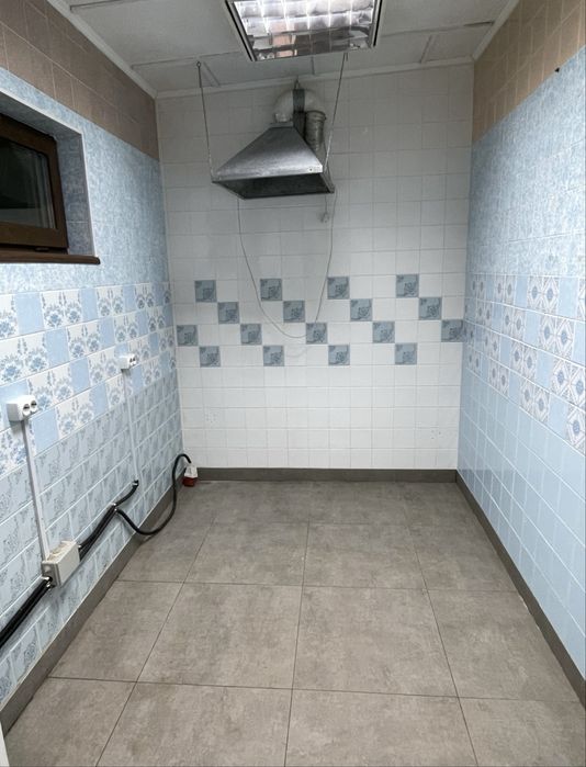 Продаж, комерційне приміщення, 180 квМ