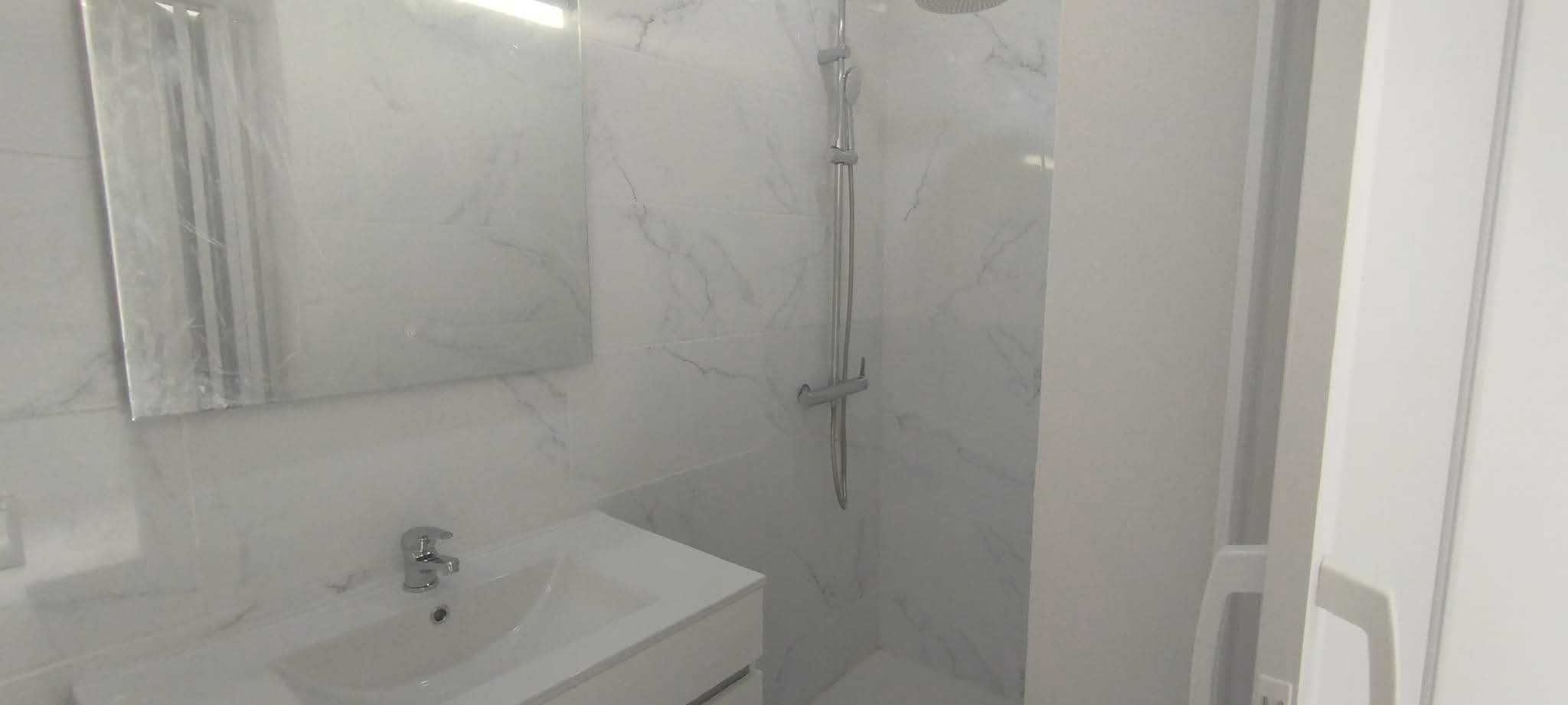 Moradia T3 Remodelada com 2 Suítes — Arco da Calheta (Madeira)