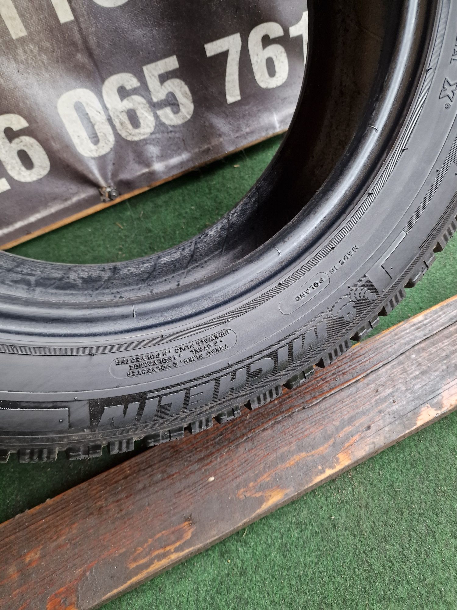 Opony zimowe 215/60/17C Michelin wzmacniane Para 7.8mm