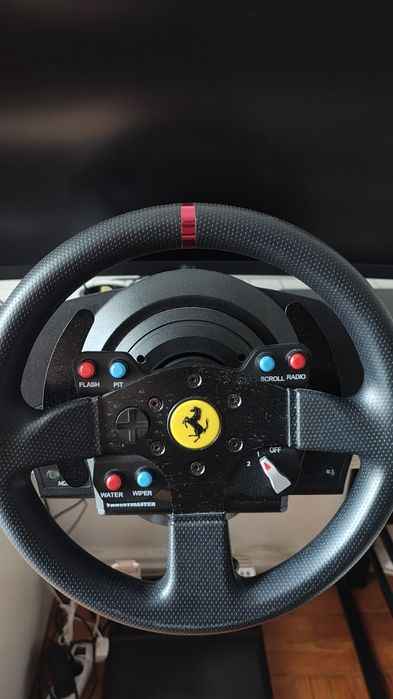 Volante Thrustmaster T300
