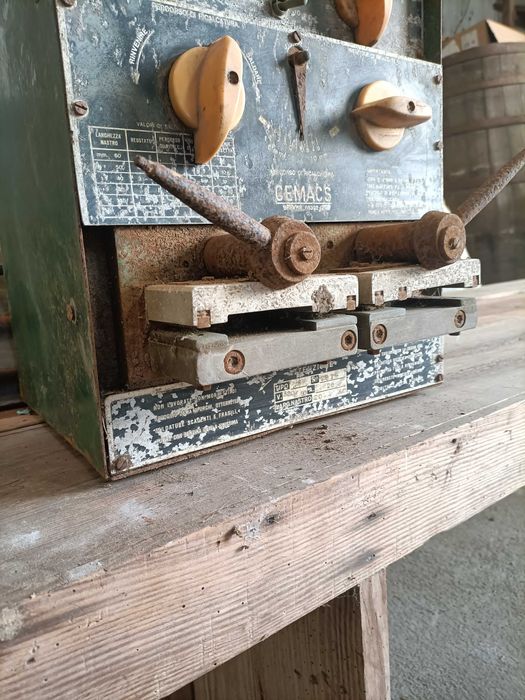 Máquina de soldar fitas de Serra