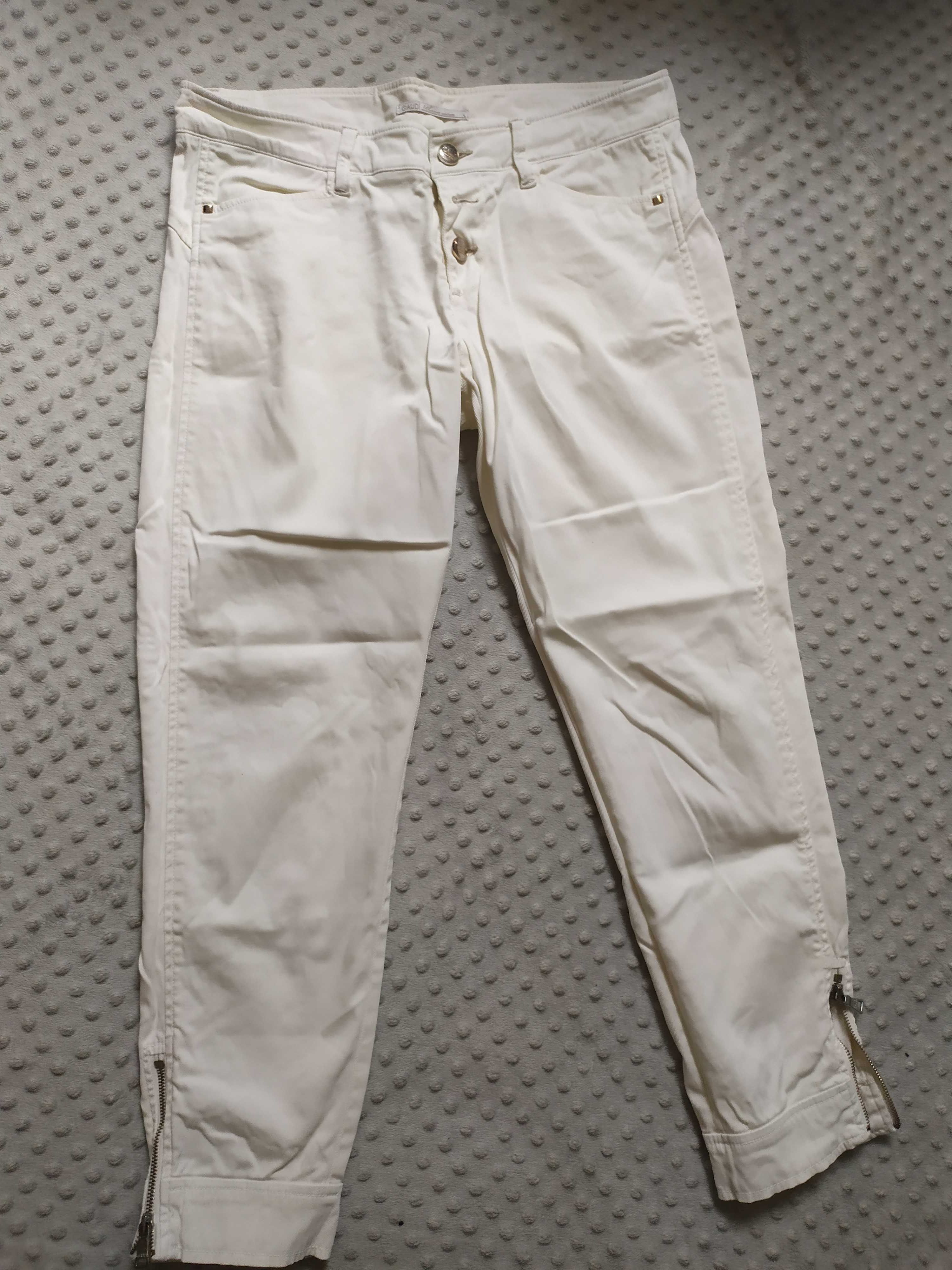 Damskie spodnie białe Gaudi 44 chinosy XXL