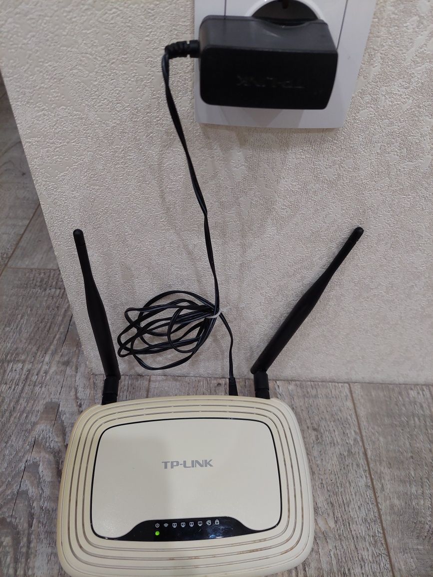 Роутер TP-LINK TL-WR841ND маршрутизатор