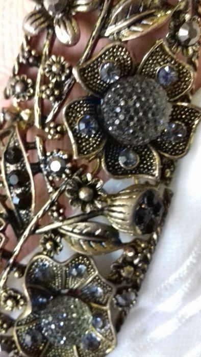 колье - воротник. Франция