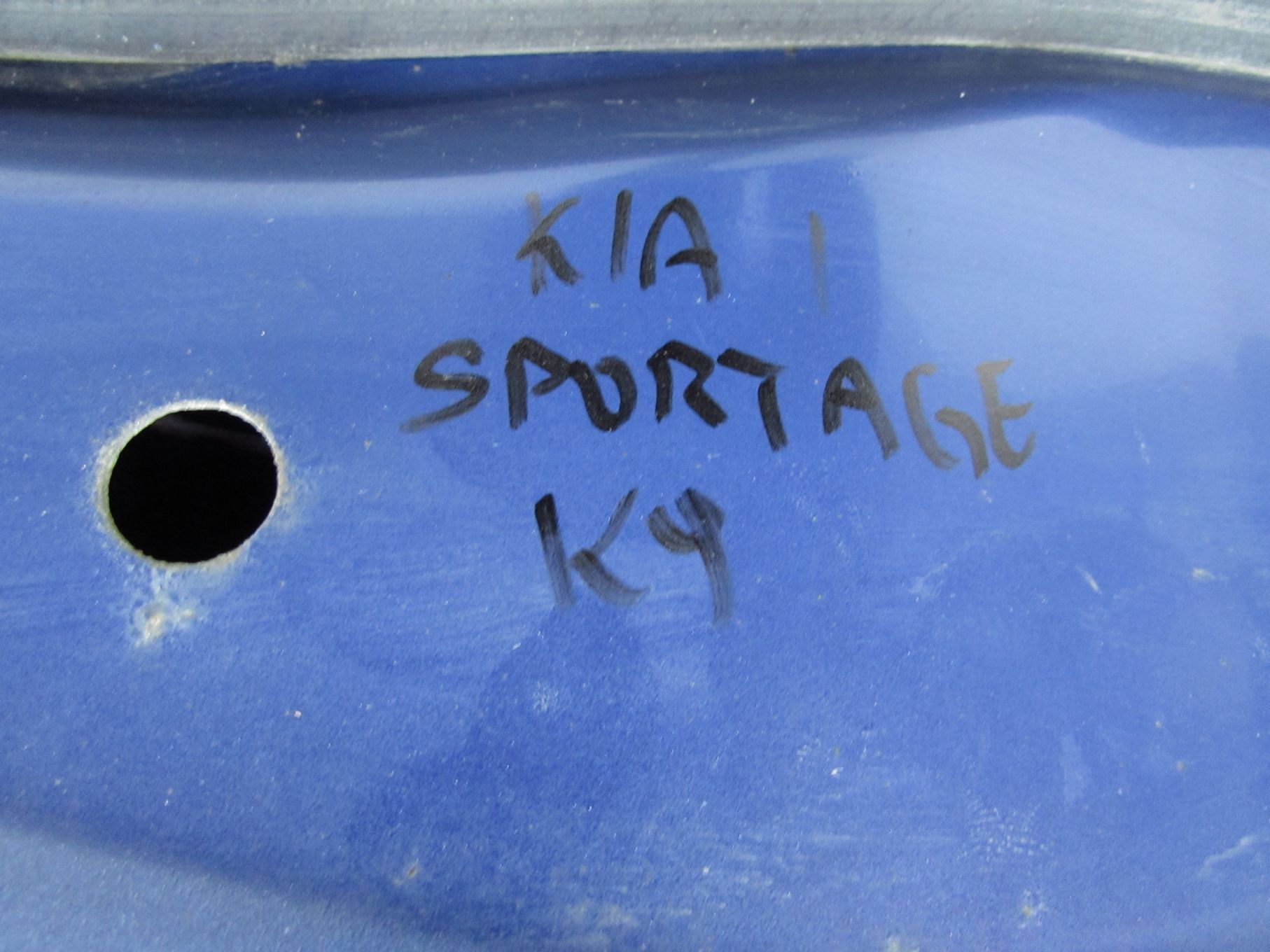 KIA SPORTAGE II 04-10 MASKA POKRYWA SILNIKA