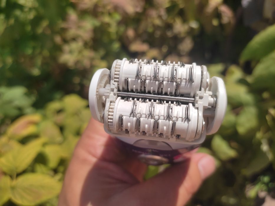 Дорогий епілятор Panasonic для дорогої пі сі.видаляє ніжно і надовго