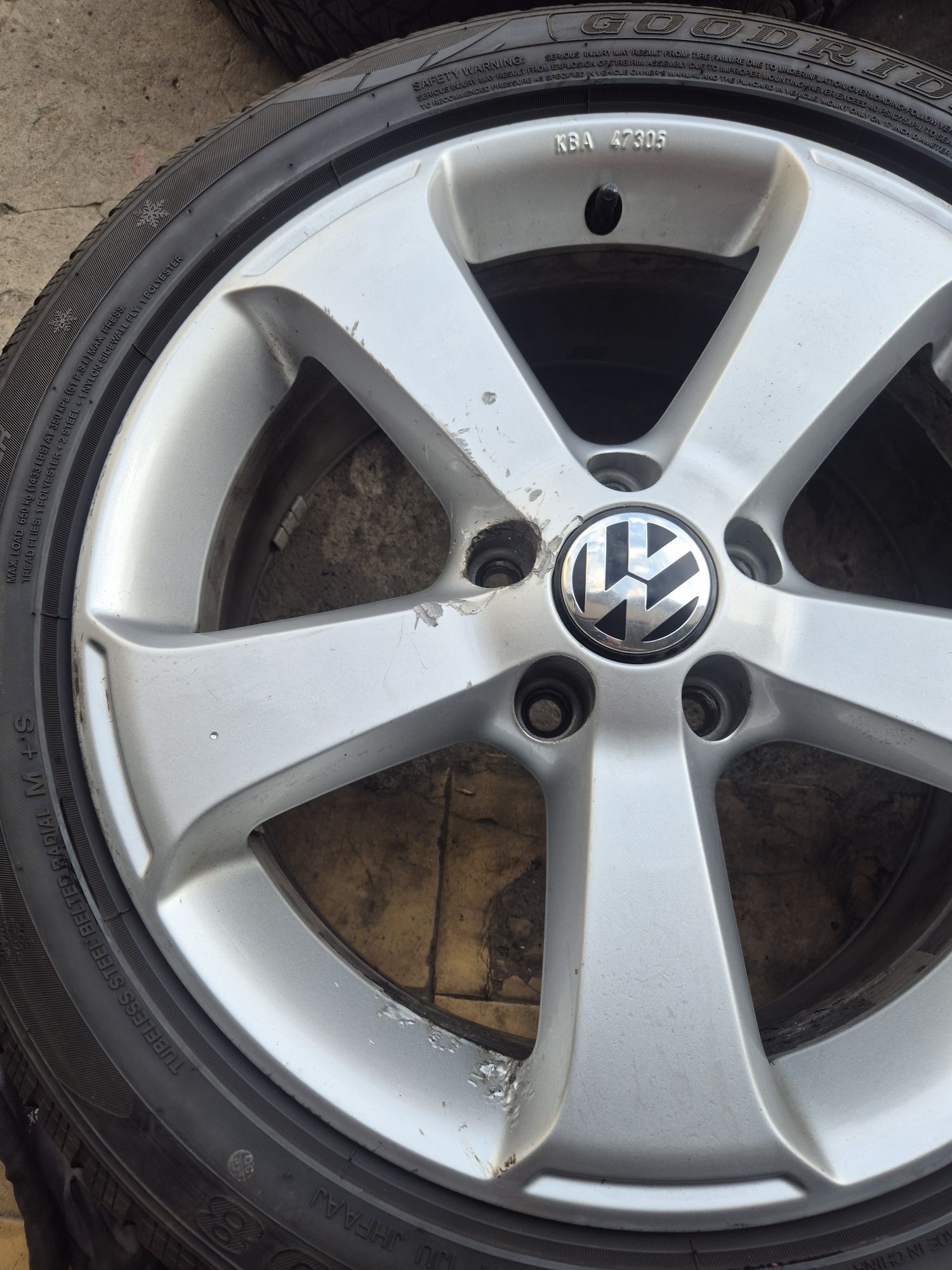 VW 205/50/17 zimowe