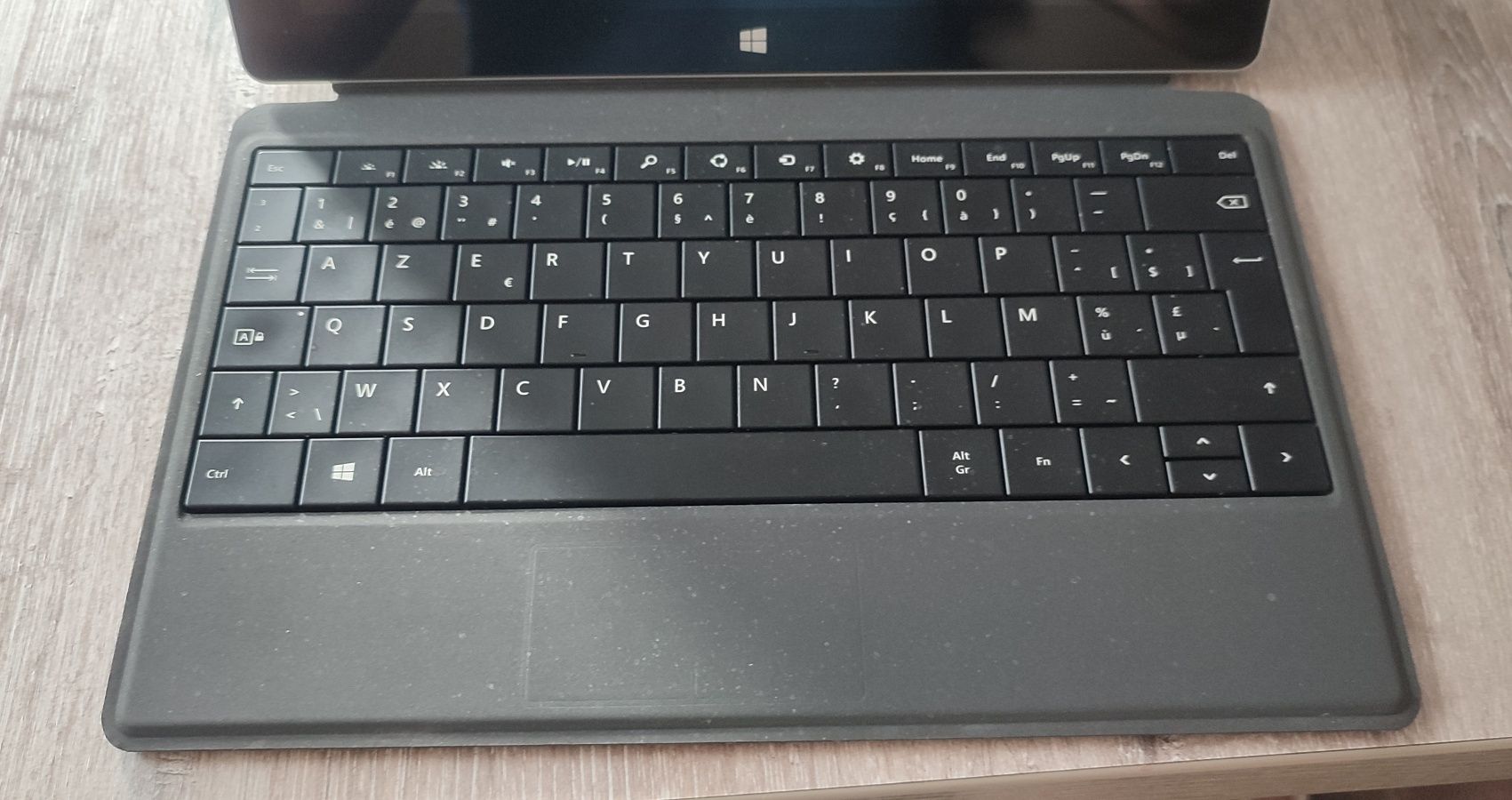 Microsoft Surface RT 64GB, HP ElitePad 900, uszkodzone.
