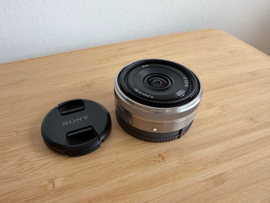 Lente Sony E-Mount 16mm F2.8