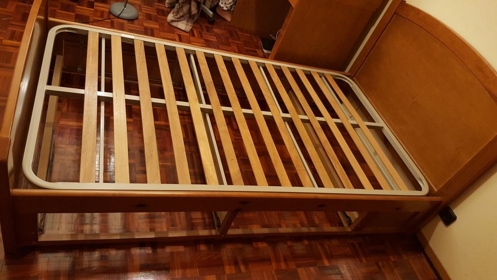Cama de corpo e meio