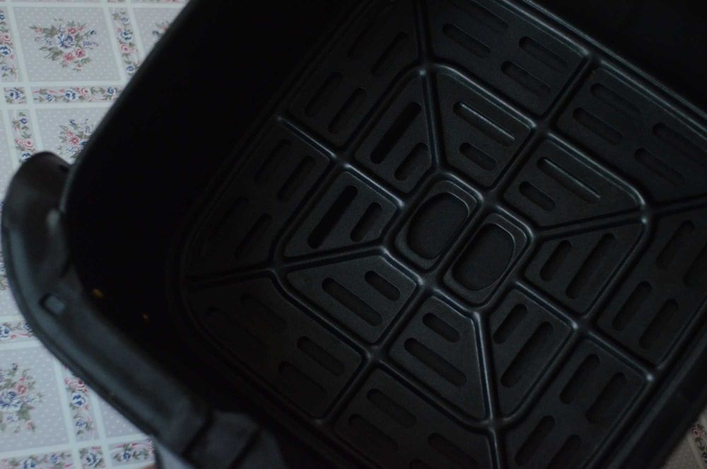 Мультипіч аерогриль 10л, сенсорна панель. обмін