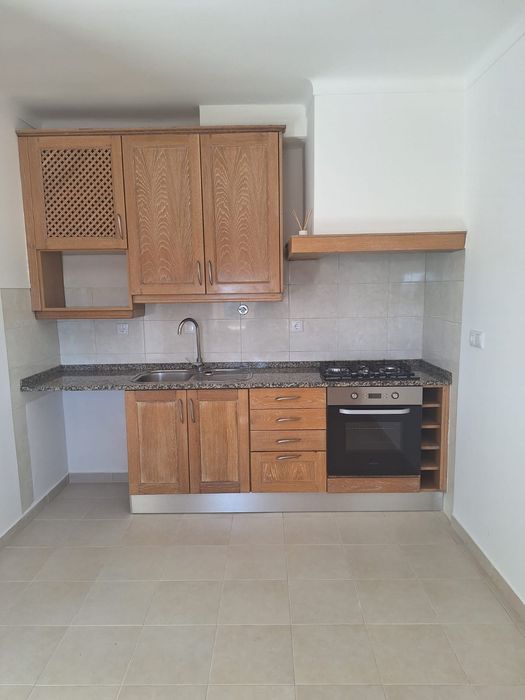 Moradia em Cabanas de Torres
