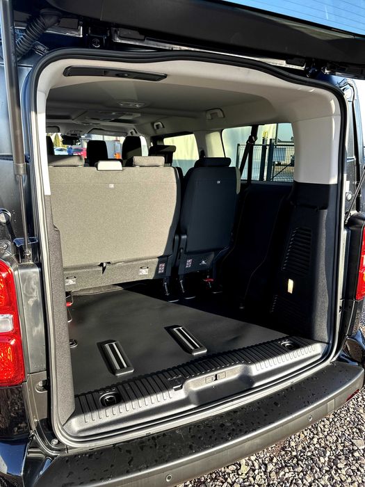 Wynajem Bus 9-osobowy – Idealny na Wyjazdy / Fiat Scudo - Ulysee
