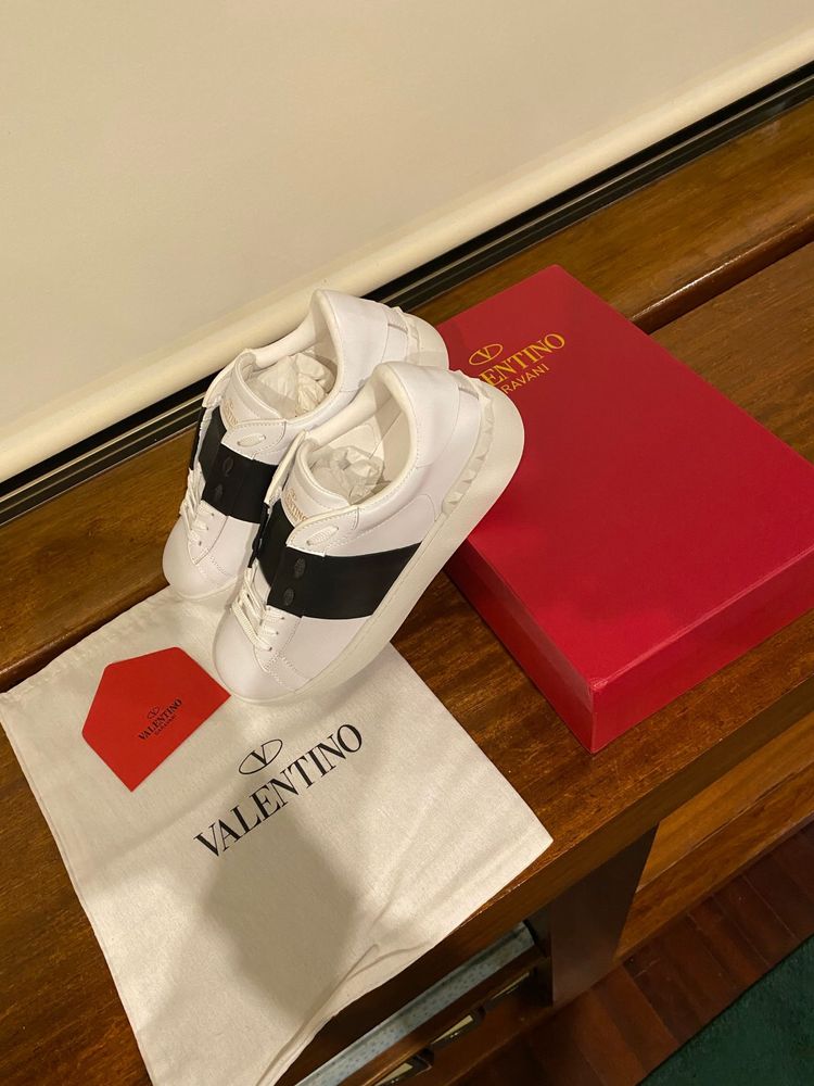 Valentino Garavani White/Black